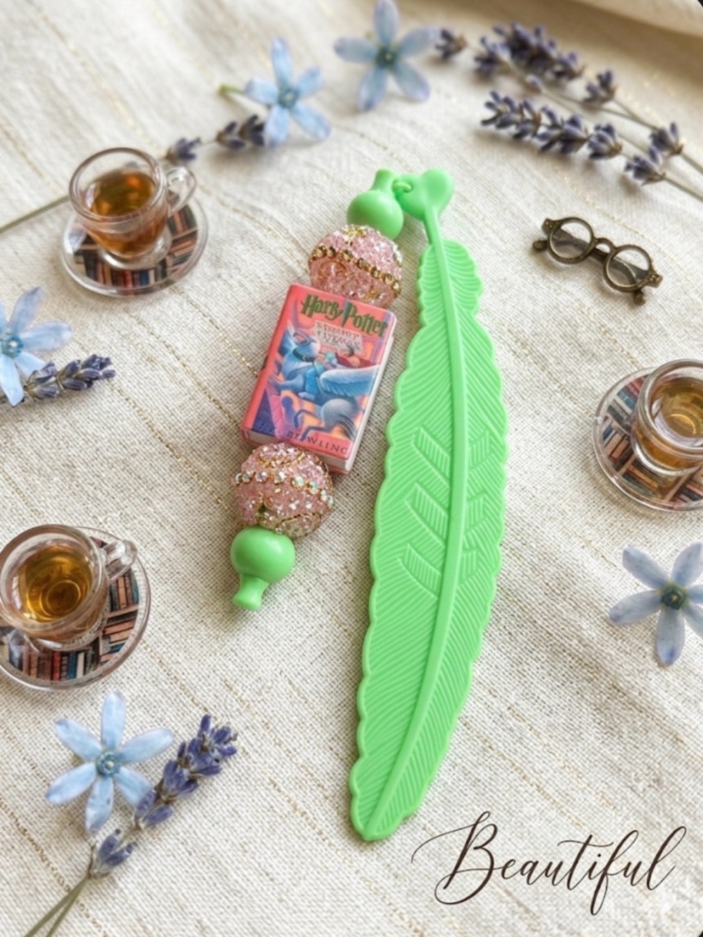 Custom Bookmark 
 📕